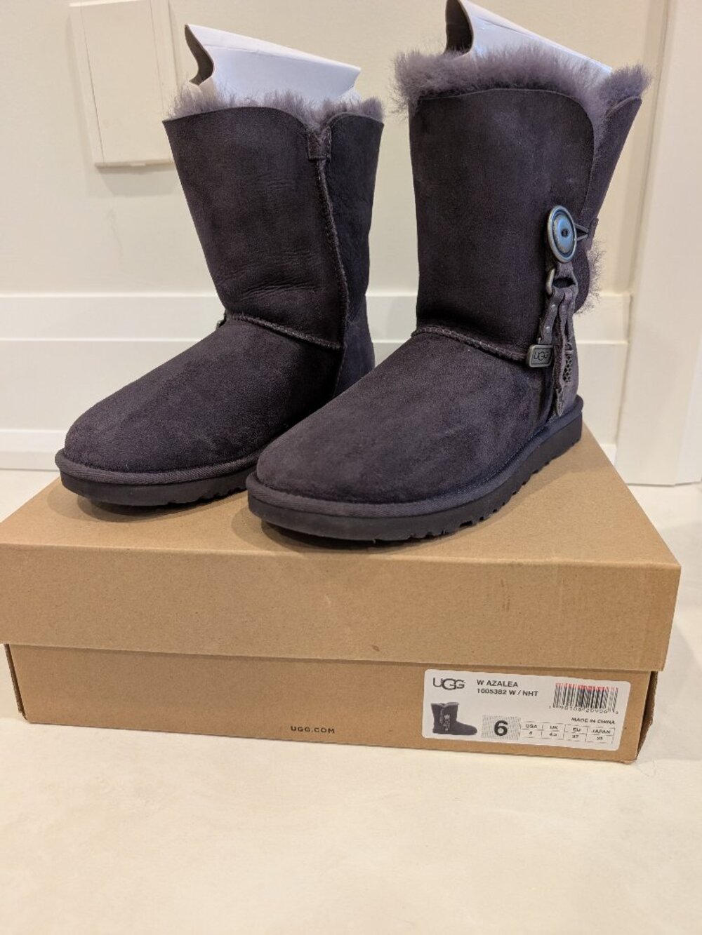 UGG Australia Azalea Purple Boot Women’s Size 6